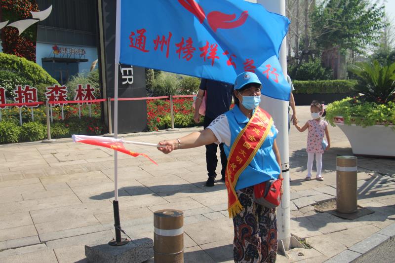 <strong>第一夜操逼视频</strong>